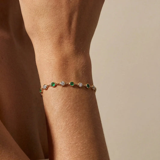 Regal Chain | Yellow Gold Emerald & Diamond Bracelet